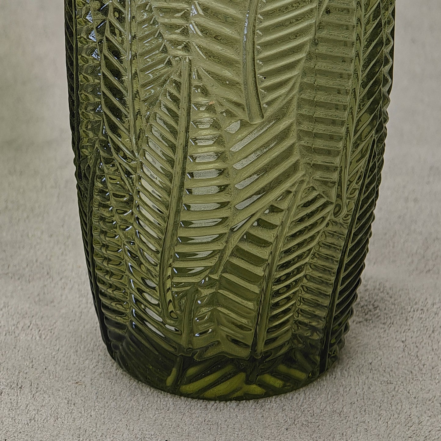 LeGrow Glass Cup with Leaf Pattern